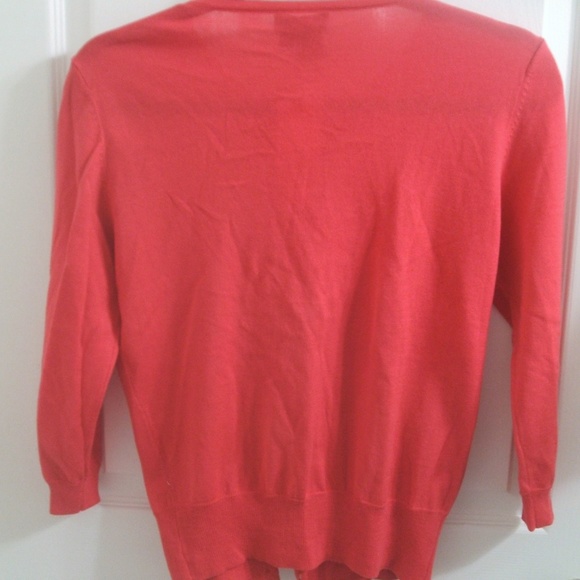 SARA I. RUFFLE FRONT SWEATER SZ S NWT - Picture 2 of 4